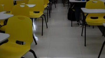 كوريا الجنوبية تحظر استخدام الهواتف بالمدارس المتوسطة والابتدائية