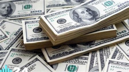 «تراجع محدود» أسعار الدولار واليورو تنخفض أمام الجنيه المصري اليوم.. تعرف على حجم الانخفاض