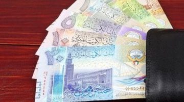 «استقرار نسبي يترقب السوق».. سعر الدينار الكويتي اليوم الأحد 3 أغسطس 2025 في ختام التعاملات