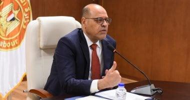 وزير العمل يقر صرف 2.9 مليون جنيه إعانات للعمالة غير المنتظمة خلال شهر واحد