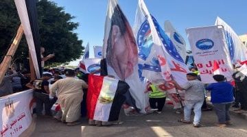 تسلم الأيادي.. مسيرة حاشدة للناخبين تصل إلى لجان انتخابات الشيوخ بمنشأة القناطر صور