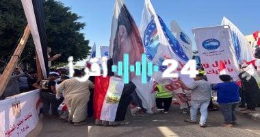 تسلم الأيادي.. مسيرة حاشدة للناخبين تصل إلى لجان انتخابات الشيوخ بمنشأة القناطر صور