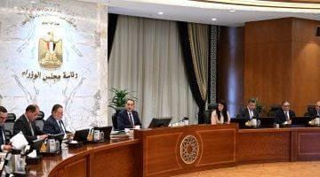 رئيس الوزراء يقود اجتماع المجموعة الاقتصادية الوزارية