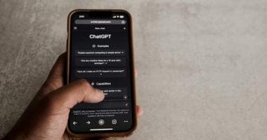 نصائح ChatGPT الطبية المضللة تعرض حياة مسن للخطر.. وتحذيرات من الاعتماد على الذكاء الاصطناعي في التشخيص