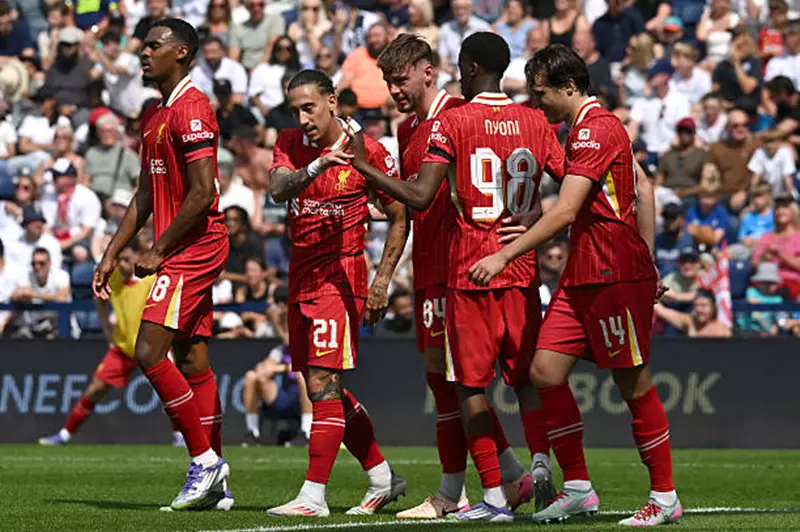«وداعًا أنفيلد؟» نجم ليفربول يقترب من الانتقال إلى الدوري الفرنسي