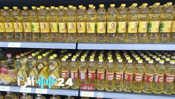 «انخفاض مفاجئ» أسعار الزيت تهبط في الأسواق واللتر يتراجع 10 جنيهات