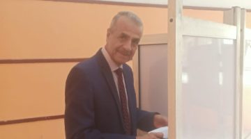 «مشاركة وطنية» رئيس “الإحصاء” يدلي بصوته في انتخابات مجلس الشيوخ 2025