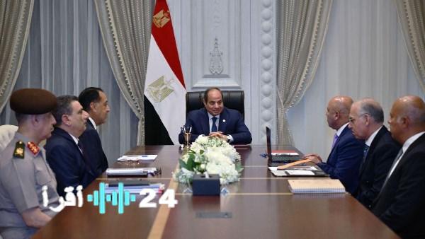 السيسي يوجه الحكومة بالالتزام بخطط المشروعات ومراجعة صيانة الطرق