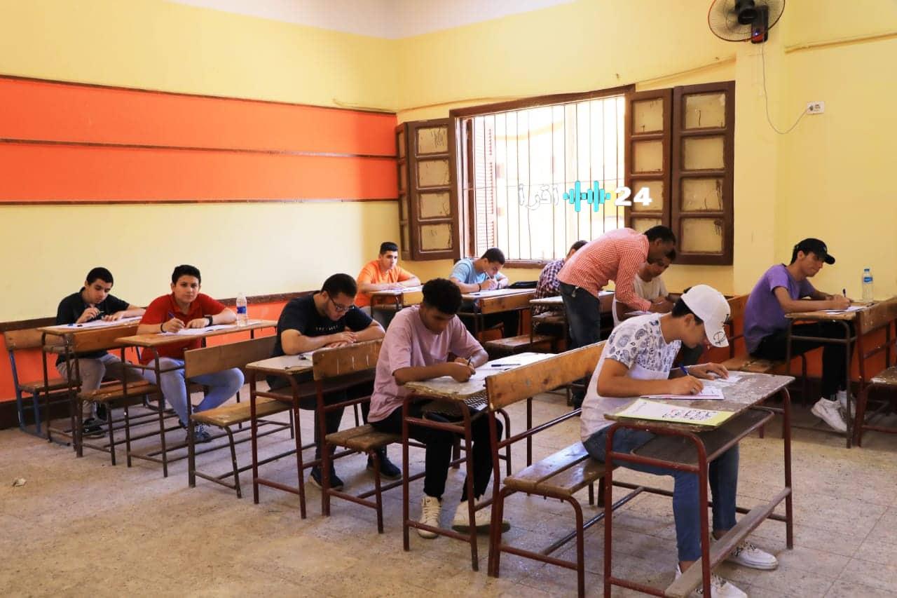 «تحديات الفرصة الأخيرة» طلاب النظام القديم بالثانوية العامة يخوضون امتحانات الدور الثاني اليوم