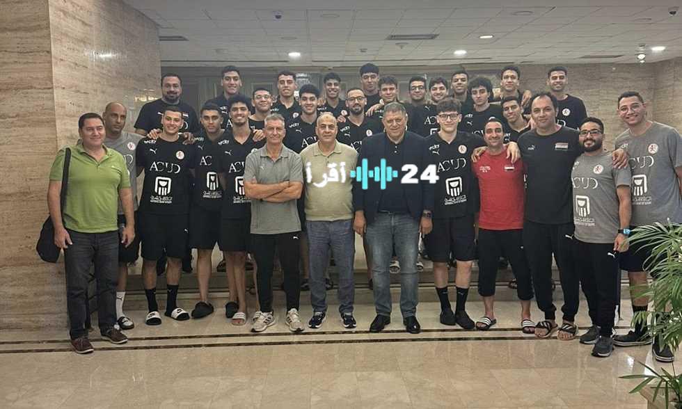 «دعم معنوي» طارق محروس يتفقد منتخب ناشئي اليد بعد تعافيه