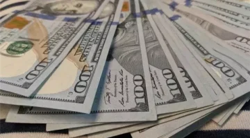 «تذبذب مستمر» الدولار يحافظ على استقراره في السوق وسط ترقب حذر