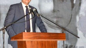 «إرث أم كلثوم يتلألأ».. وزير الثقافة يفتتح معرض “صوت مصر” بمشاركة 29 فنانًا وعرض مقتنيات “كوكب الشرق” بمجمع الفنون