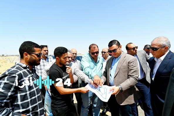 «تنمية عمرانية مستدامة» وزير الإسكان يتفقد مشروعات المرافق الحيوية في جنيفة بالشروق