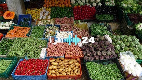 «بكام الطماطم».. الفاصوليا تقفز إلى 60 جنيهًا.. نظرة على أسعار الخضراوات اليوم في سوق العبور