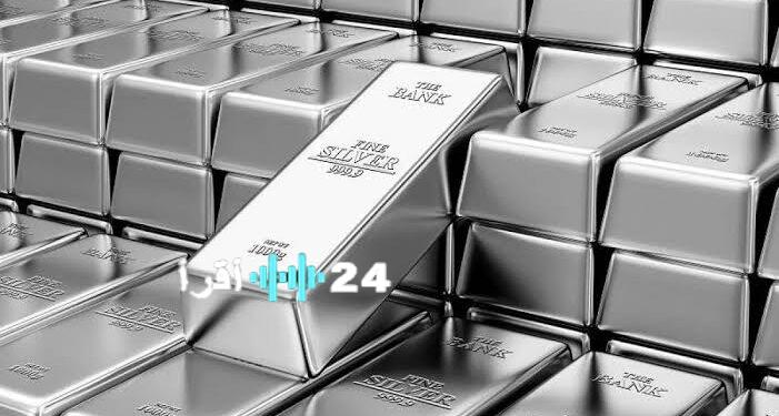 الفضة تتألق توقعات استمرار المكاسب في 2025 وتفوق على الذهب