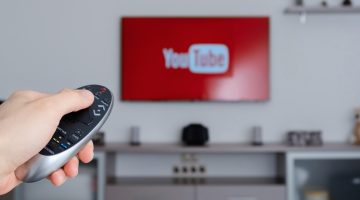«صدارة المشهد الرقمي».. يوتيوب يتفوق على التلفزيون كمنصة ترفيهية مفضلة للأطفال