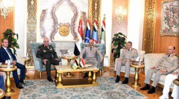 وزير الدفاع ورئيس الأركان يستقبلان نظيرهما الأردني في لقاء رسمي مصور