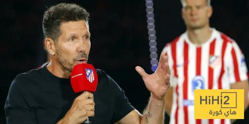 صحفي مدريدي ينتقد احتفالية أتلتيكو مدريد بتقديم صفقاته الجديدة