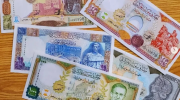 «تذبذب مستمر» أسعار العملات تتأرجح اليوم الأحد.. متابعة حية للدولار واليورو والذهب أمام الليرة السورية