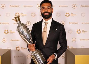 «إنجاز تاريخي» محمد صلاح يتربع على عرش الأفضل في إنجلترا للمرة الثالثة ويقود ليفربول نحو موسم استثنائي