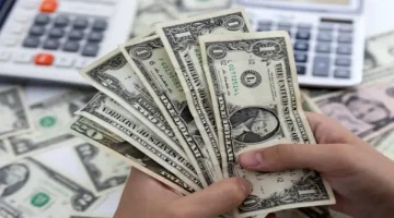 «صعود وهبوط» الدولار يسجل 48.70 جنيهًا في بنك مصر