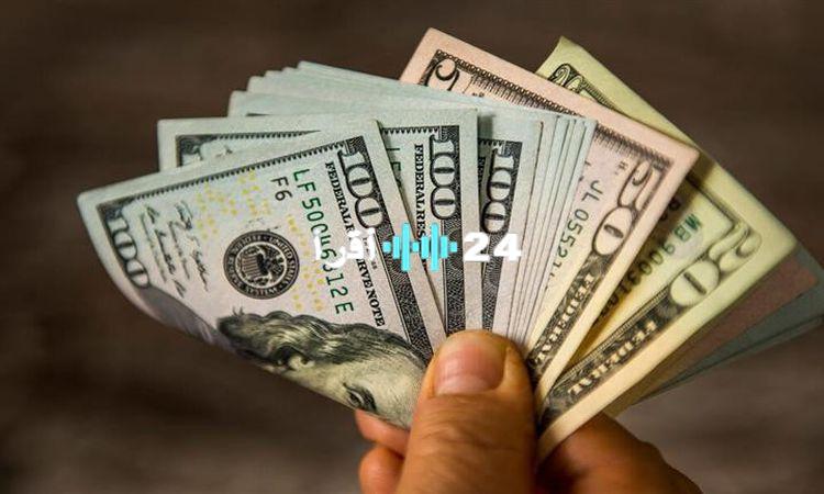 «هدوء حذر في سوق الصرف».. الدولار يستقر مقابل الجنيه في مستهل تعاملات اليوم، و48.70 جنيهًا السعر الأعلى للبيع