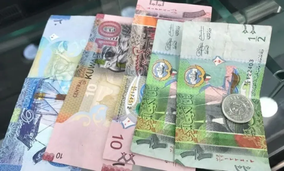 الدينار الكويتي يحلق عاليا الجنيه المصري يتراجع إلى مستويات قياسية