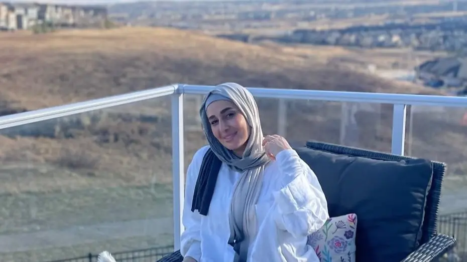 ظهور حلا شيحة بالحجاب في كندا يلف الأنظار ويثير تفاعل المتابعين