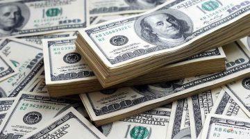 تذبذبات سعر الصرف 100 دولار كم جنيه مصري في السوق السوداء اليوم 12 أغسطس 2025؟