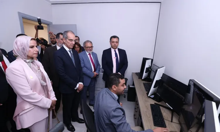 «إنجاز طبي رائد» اتصالات تطلق أول منظومة للكشف المبكر عن سرطان الثدي بالذكاء الاصطناعي في الشرق الأوسط.. نقلة نوعية في قطاع الصحة