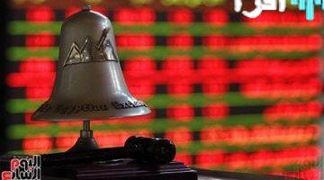 «تباين الأداء» قطاعات البورصة المصرية.. الأغذية نجمة والسياحة في مهب الريح