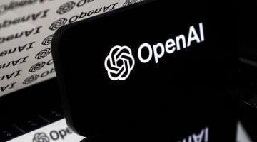 OpenAI تطلق أدوات رقابة أبوية لـ ChatGPT لحماية المستخدمين اليافعين