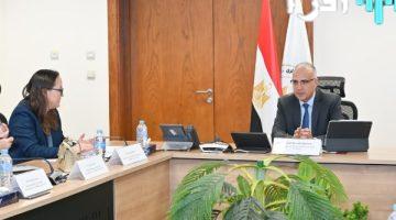 وزير الري يبحث التعاون مع البنك الأوروبي لإعادة الإعمار والتنمية