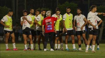 «استعدادًا للقاء الحاسم» التشكيل المتوقع لمنتخب مصر الثاني أمام تونس ثلاثي في الوسط وهجوم بقيادة الشحات ومروان حمدي