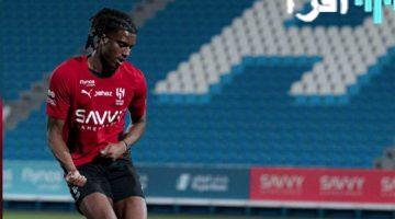 «استعدادًا للنيران القطرية» لاعب وسط الهلال يعزز صفوف الزعيم قبل صدام الدحيل المرتقب في أبطال آسيا