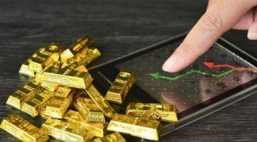 «بريق المعدن الأصفر» الذهب يحلق قرب مستويات قياسية مدفوعًا بآمال خفض الفائدة الأمريكية