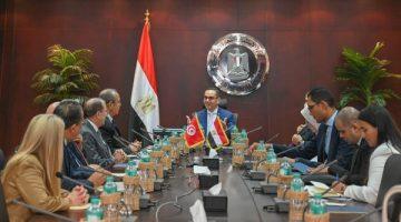 «دعمًا للاقتصاد المشترك» وزير الاستثمار المصري ونظيره التونسي يبحثان آفاق تنمية التبادل التجاري