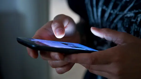 تيك توك يطلق خصائص جديدة لدعم صحة المستخدمين