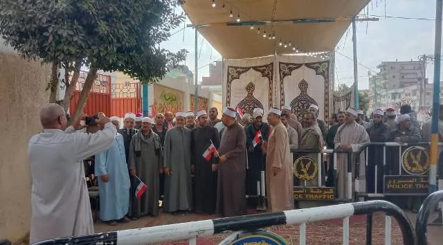 «سباق الحضور: كبار السن والنساء يقودون الطوابير أمام اللجان الانتخابية في الشرقية»