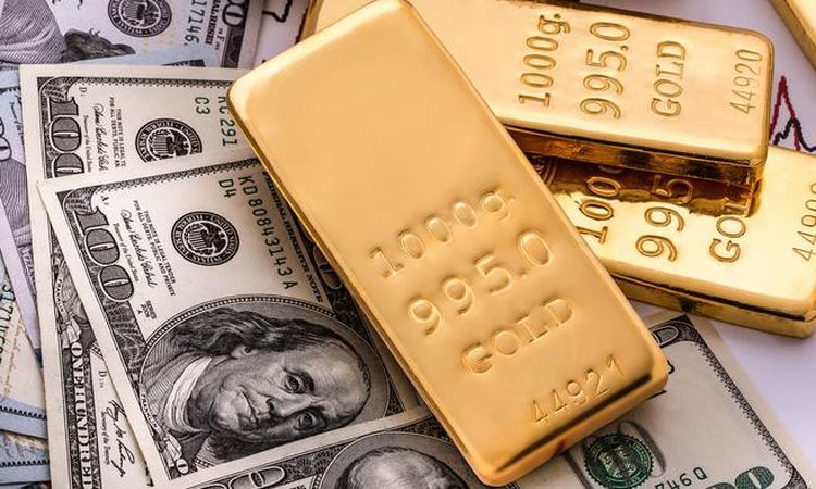 «تراجع عالمي طفيف للذهب مع ارتفاع محدود في أسعار الصاغة المصرية بسبب الطلب الصيني المتزايد»