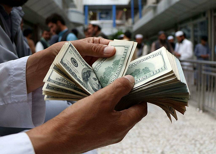 «عين على الأرقام» حركة سعر الدولار أمام الجنيه المصري في البنوك مطلع تعاملات الأحد 23 نوفمبر 2025