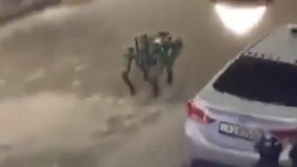 روبوت يقتحم المشهد الأمني في الرمثا ويُثير تفاعل الأردنيين