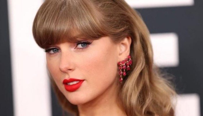 «لغز تايلور سويفت ينكشف!» تايلور سويفت تثير الدهشة باختيارها مركزًا مهجورًا لتصوير أحدث فيديو كليب ما الرسالة الخفية وراء هذا القرار الجريء؟