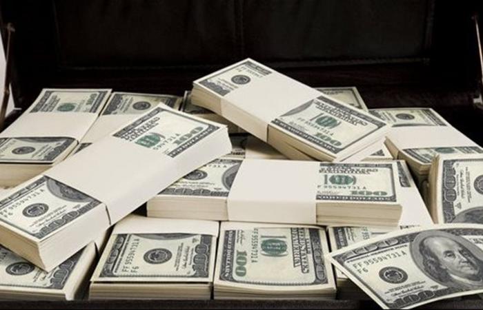 «تعرف على سعر الدولار اليوم في البنك الأهلي وبنك مصر»