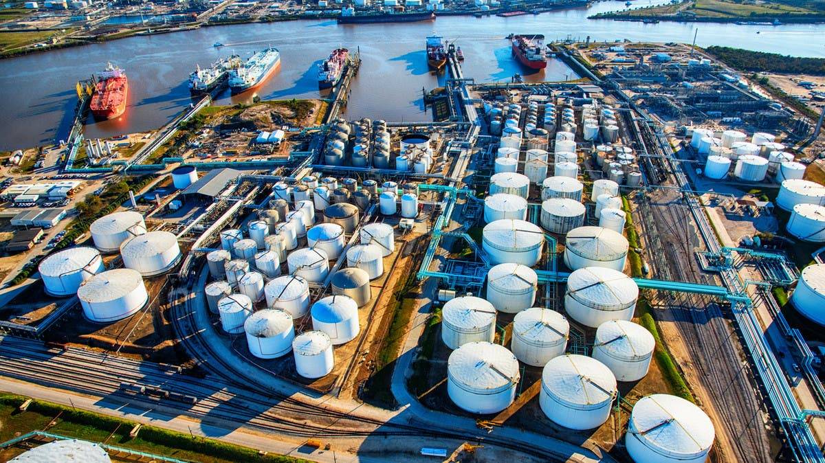 «زيادة قياسية في مخزون النفط الخام في واشنطن تصل إلى 2.8 مليون برميل»