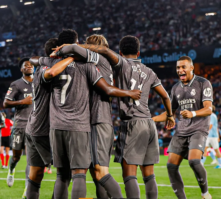 «ضربة معلم من الميرنجي» ريال مدريد يمدد عقد فينيسيوس ويرفض عرضًا مغريًا بقيمة 100 مليون يورو