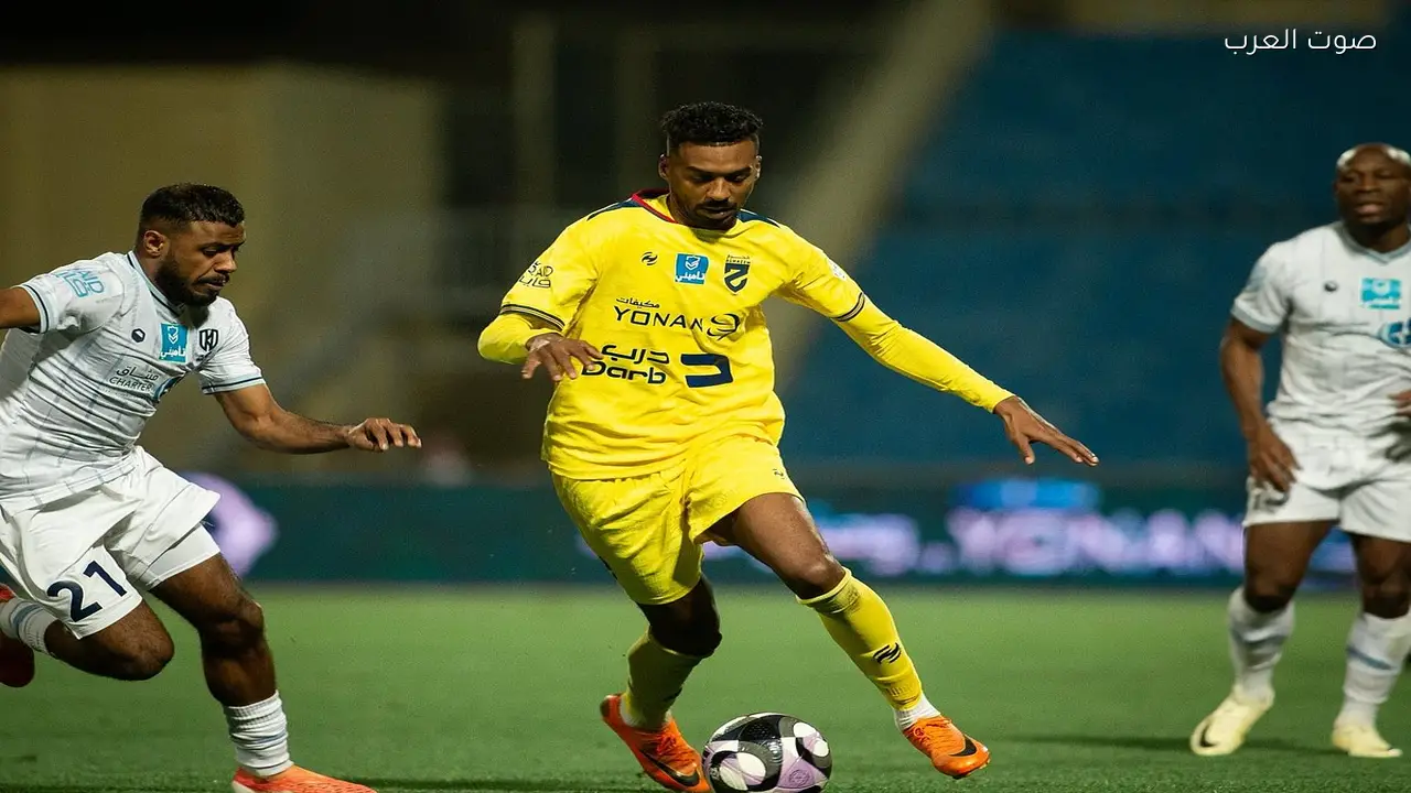 الحزم يسقط الأخدود ويظفر بنقاط دوري روشن السعودي