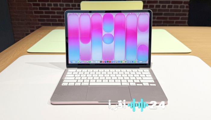 شركة آبل تدخل سوق الحواسيب الأساسية بشريحة آيفون وأسعار منافسة لتحقيق الريادة