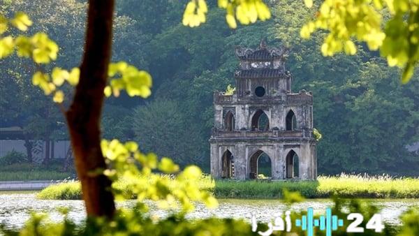 الشمال يشهد أجواء مشمسة بينما الجنوب يتعرض لزخات مطر غير موسمية