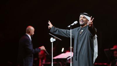 حسين الجسمي يسحر الجمهور في حفل غنائي رائع بأبوظبي